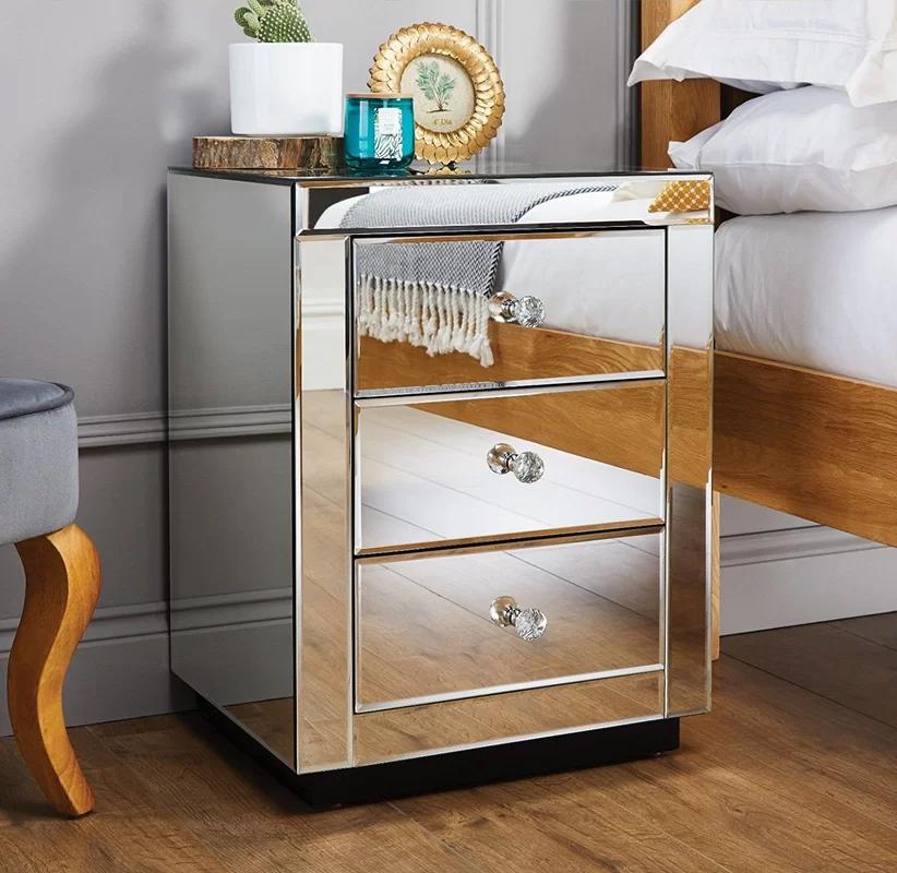 Should I Buy Mirrored Furniture Online?