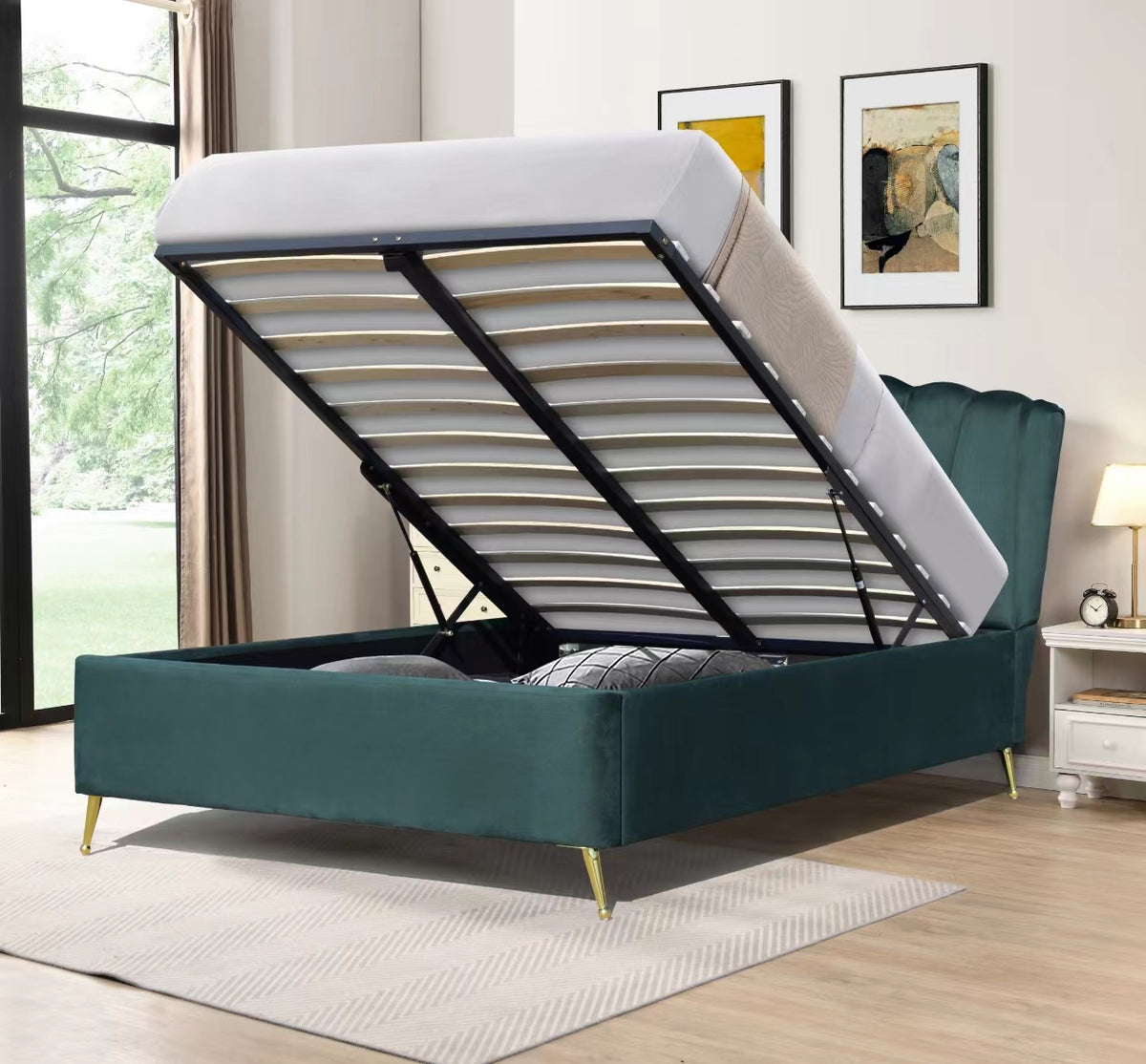 Luna Ottoman Storage Bed - Green Plush Velvet - Size: 4ft 6&quot; Double