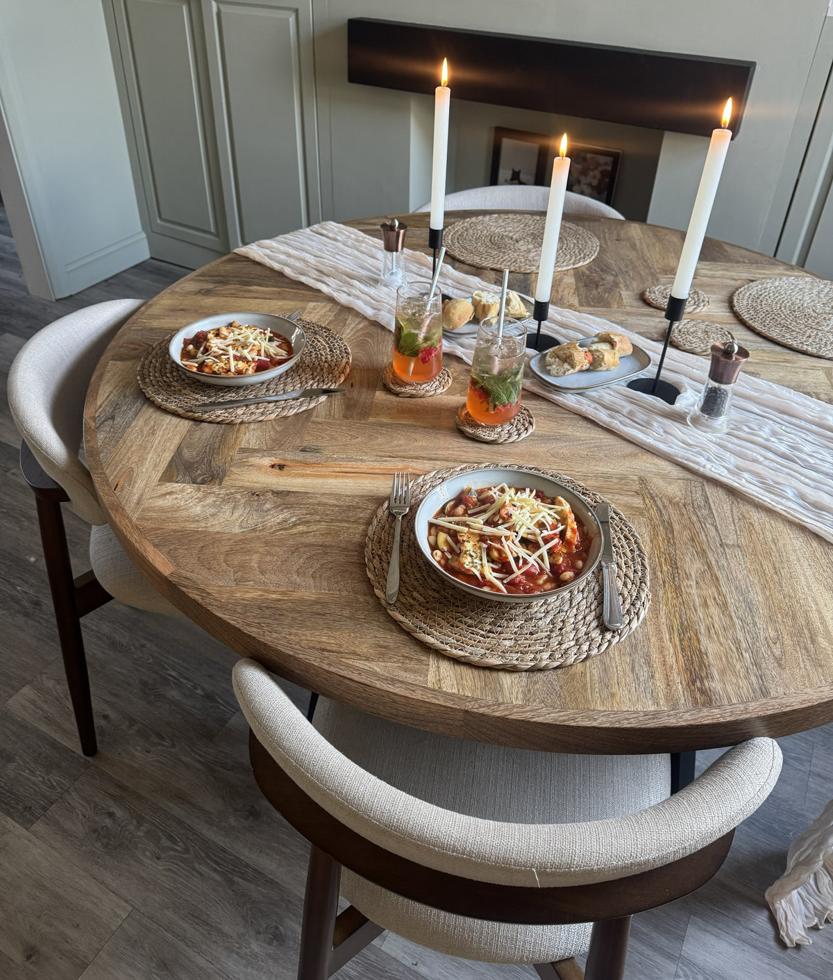 Round Solid Mango Wood Dining Table 120cm – Rustic Herringbone Top & Metal Legs