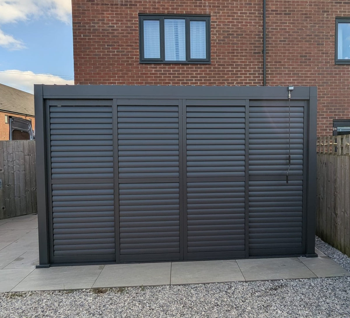 4M Aluminium Shuttered Louvre Sliding Door System – LuxShade™ Pergola